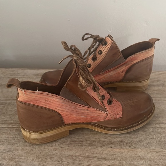 Unique handmade ankle boots - Picture 8 of 8